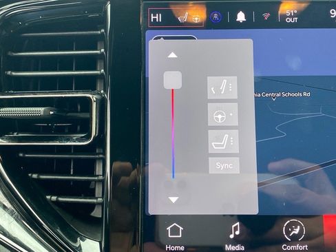 Used 2024 Dodge Durango GT image 16