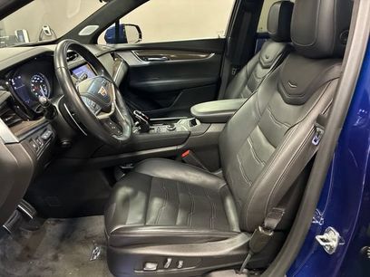 Certified 2024 Cadillac XT5 Sportv w/ Platinum Package