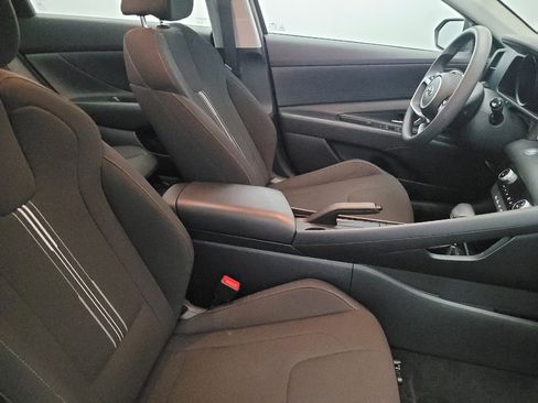 Used 2022 Hyundai Elantra SEL w/ Cargo Package image 21