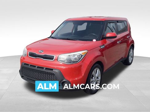 Used 2015 Kia Soul + image 1