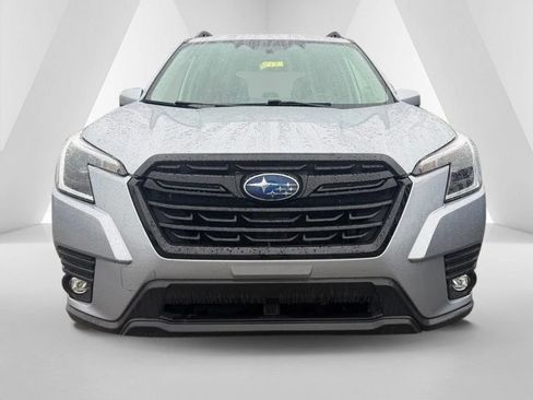 Used 2024 Subaru Forester Premium AWD/4WD image 2