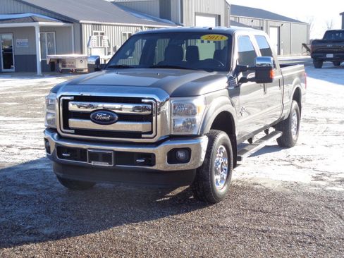 Used 2013 Ford F250 XLT w/ Chrome Pkg image 2