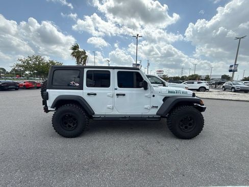 Used 2024 Jeep Wrangler Unlimited Sport AWD/4WD image 4