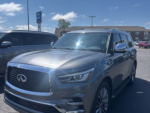 Used 2019 INFINITI QX80 Luxe w/ 22" Wheel Package AWD/4WD image 2