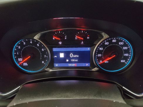 Used 2020 Chevrolet Equinox LT FWD image 23