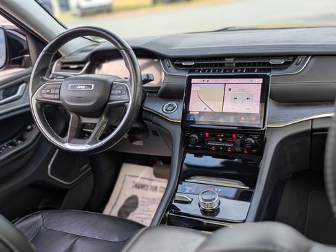 Used 2021 Jeep Grand Cherokee L Limited image 15