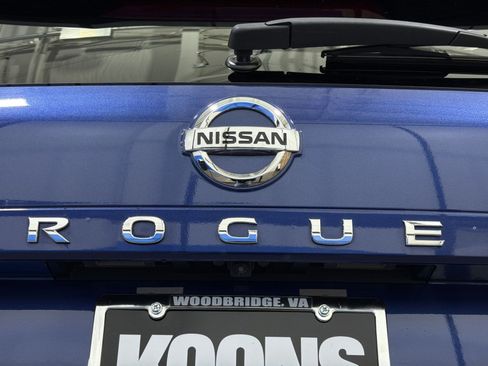 Used 2021 Nissan Rogue SL w/ Premium Package AWD/4WD image 19