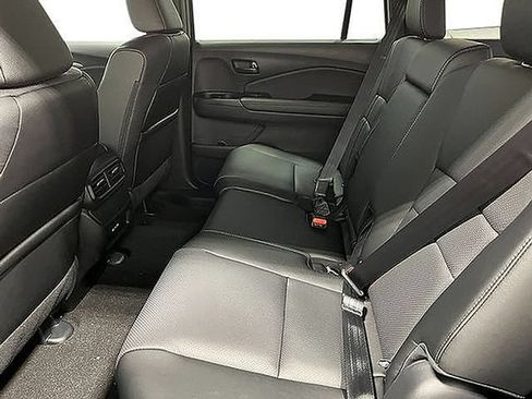 Certified 2024 Honda Passport EX-L image 25