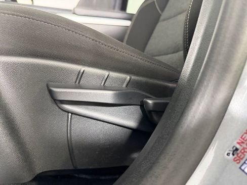 Used 2025 GMC Terrain Elevation AWD/4WD image 23