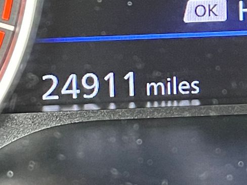 Used 2025 Nissan Altima 2.5 SV image 40