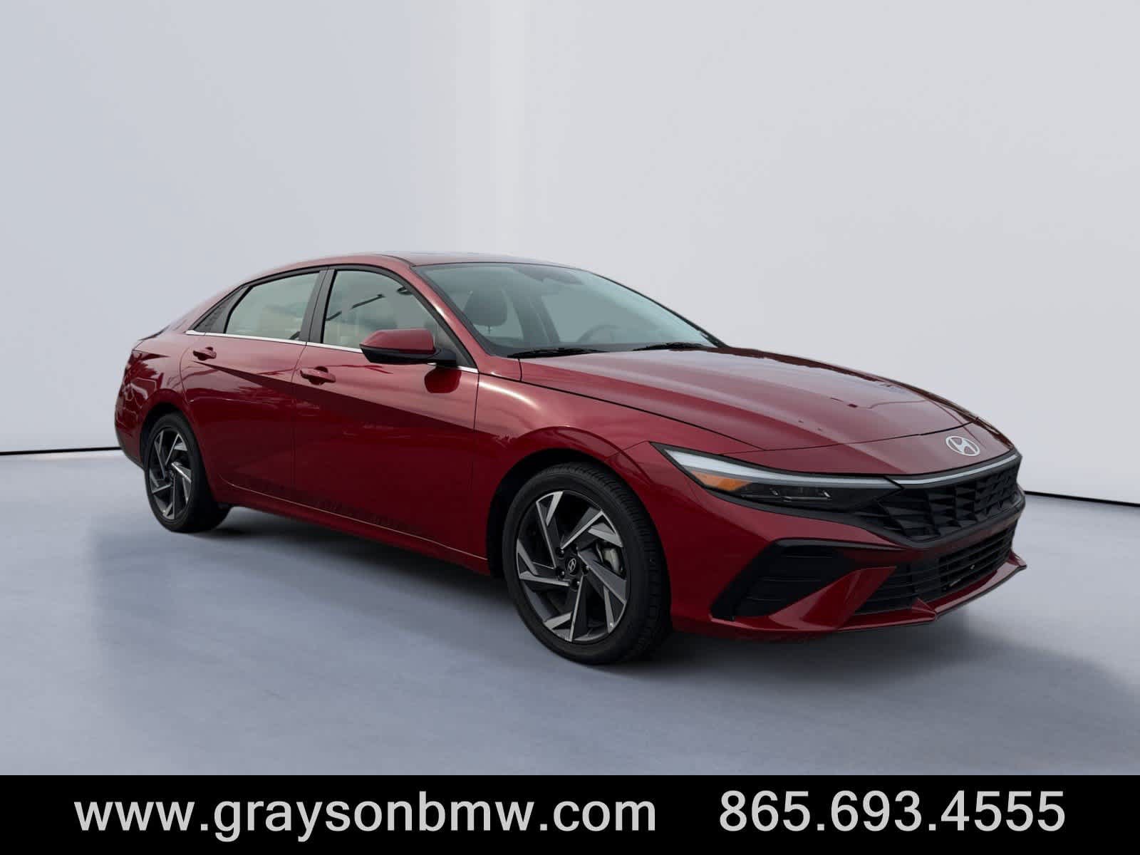 Used 2025 Hyundai Elantra Limited FWD image 1