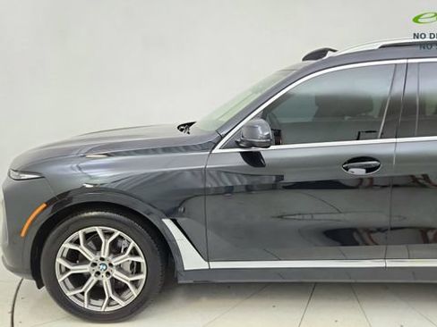 Used 2025 BMW X7 xDrive40i w/ Premium Package AWD/4WD image 22