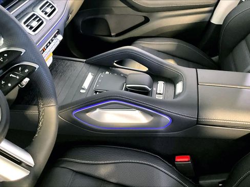 New 2026 Mercedes-Benz GLS 450 4MATIC image 10