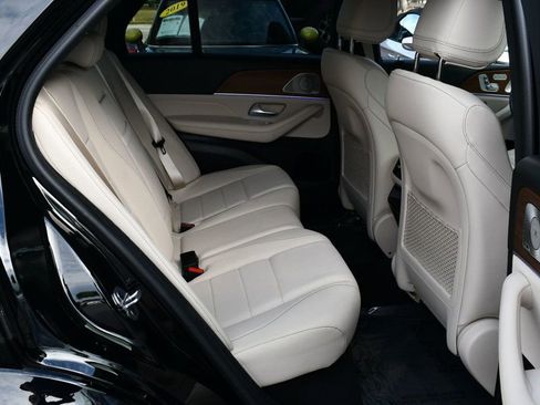 Used 2024 Mercedes-Benz GLE 450 4MATIC image 19