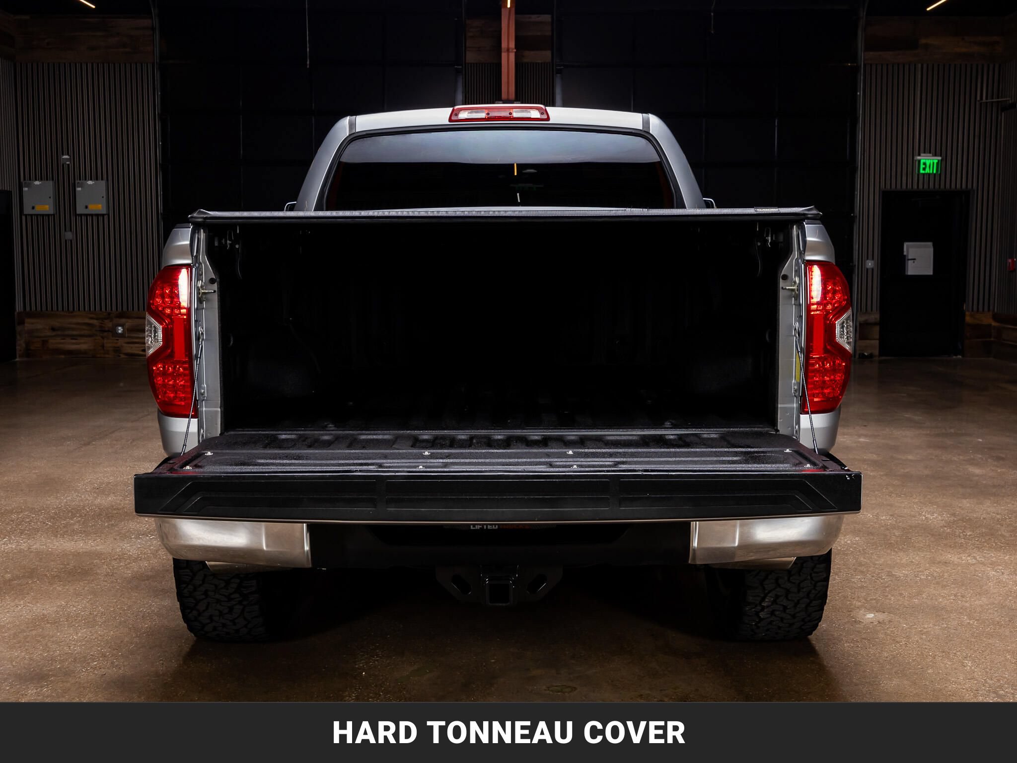 Used 2017 Toyota Tundra SR5 w/ TRD Off Road Package AWD/4WD image 8
