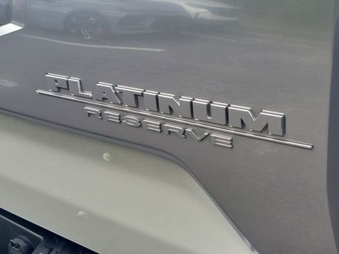 Used 2021 Nissan Titan Platinum Reserve w/ Moonroof Package AWD/4WD image 7