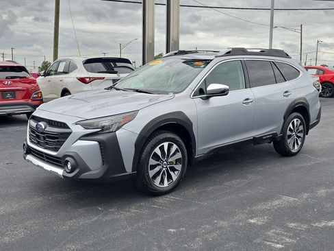 Used 2025 Subaru Outback Touring image 36