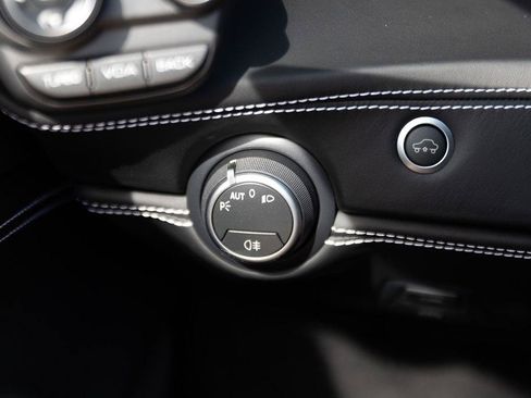 Used 2017 Ferrari 488 Spider RWD image 34