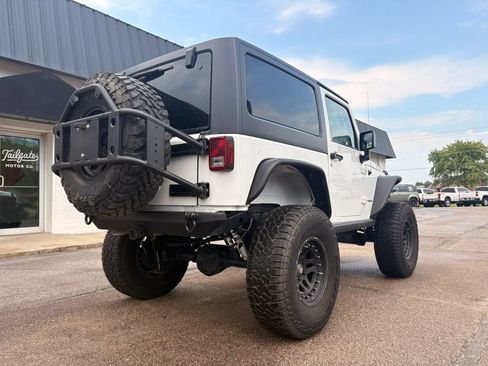 Used 2013 Jeep Wrangler Rubicon w/ PWR Convenience Group AWD/4WD image 7