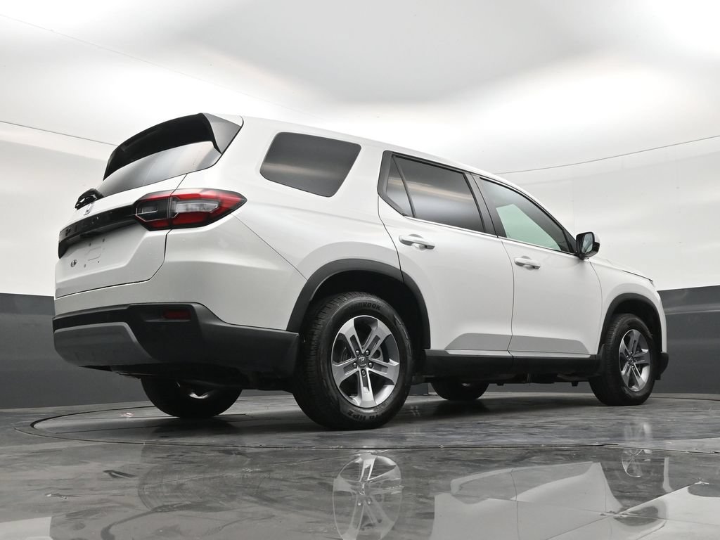 Used 2025 Honda Pilot EX-L image 24