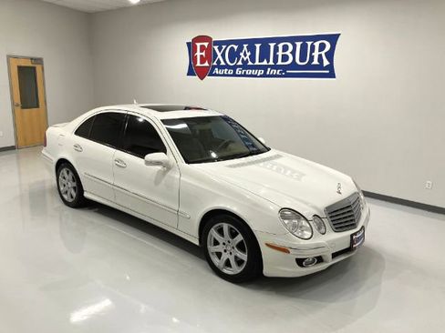 Used 2008 Mercedes-Benz E 350 Sedan image 59