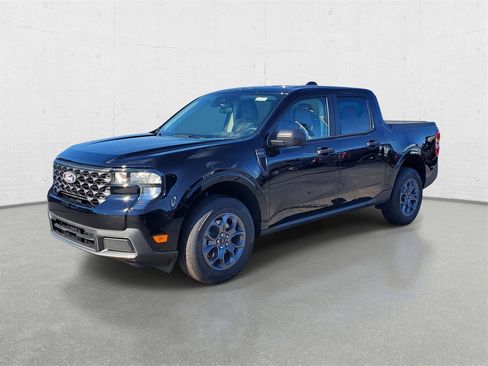 New 2025 Ford Maverick XLT image 4