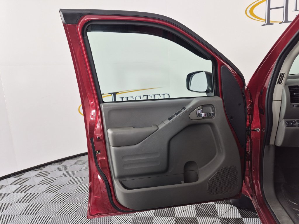 Used 2019 Nissan Frontier SV AWD/4WD image 13