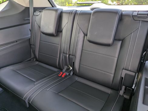 Certified 2023 Volkswagen Atlas SE FWD image 14