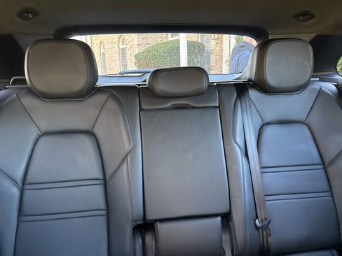 Used 2019 Porsche Cayenne AWD/4WD image 25