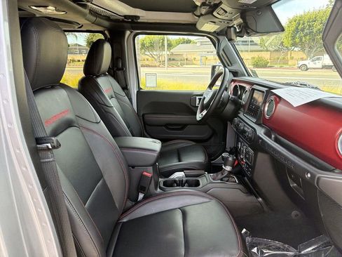 Used 2021 Jeep Wrangler Unlimited Rubicon image 29