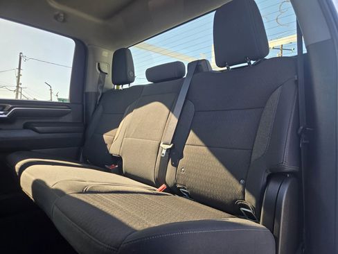 Used 2025 Chevrolet Silverado 3500 LT w/ Convenience Package image 13