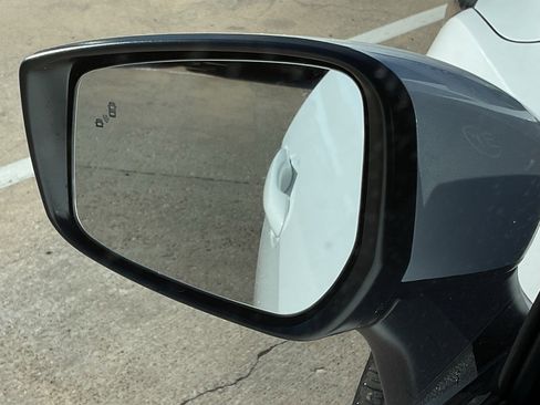 New 2025 Nissan Versa SV w/ Trunk Package image 10