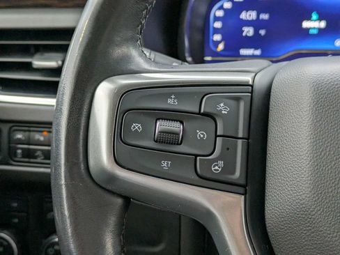 Used 2023 Chevrolet Suburban Premier AWD/4WD image 25
