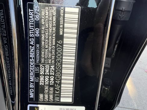 Certified 2025 Mercedes-Benz C 300 Sedan image 37