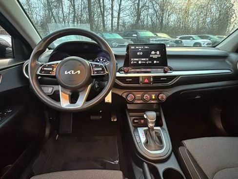 Used 2024 Kia Forte LXS image 8