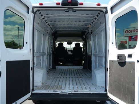 Used 2023 RAM ProMaster 2500 FWD image 25