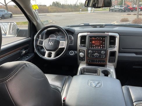 Used 2016 RAM 1500 Laramie w/ Convenience Group AWD/4WD image 21