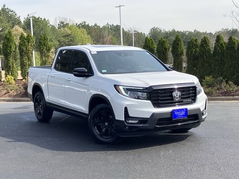 Certified 2023 Honda Ridgeline Black Edition image 2
