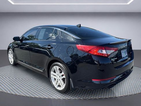 Used 2013 Kia Optima SX w/ Chrome Limited Pkg FWD image 4