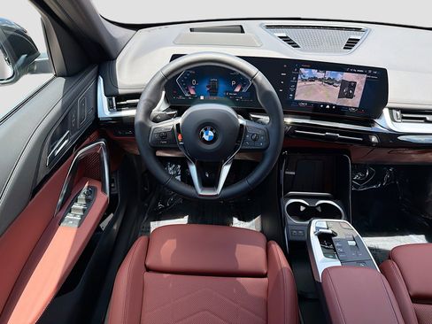 New 2026 BMW X1 xDrive28i w/ Technology Package AWD/4WD image 16
