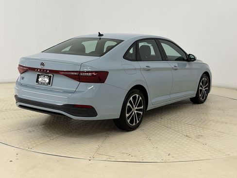 Used 2026 Volkswagen Jetta Sport FWD image 9