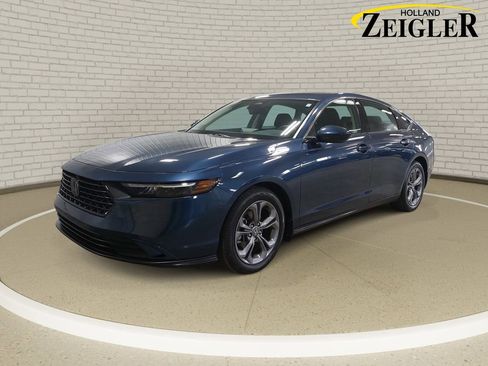 Used 2024 Honda Accord EX image 1
