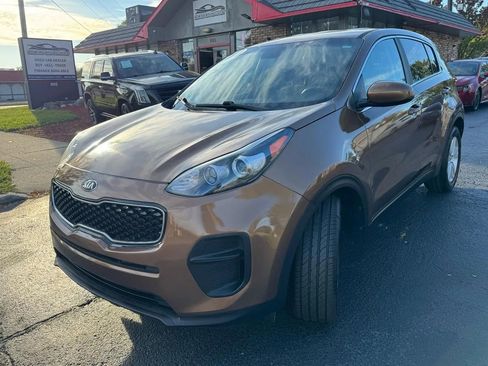 Used 2018 Kia Sportage LX FWD image 4