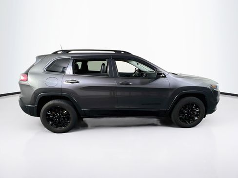 Used 2023 Jeep Cherokee Altitude Lux AWD/4WD image 4