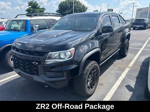 Used 2022 Chevrolet Colorado ZR2 w/ ZR2 Midnight Special Edition AWD/4WD image 3
