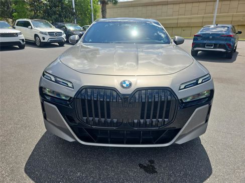 Certified 2023 BMW 740i RWD image 2