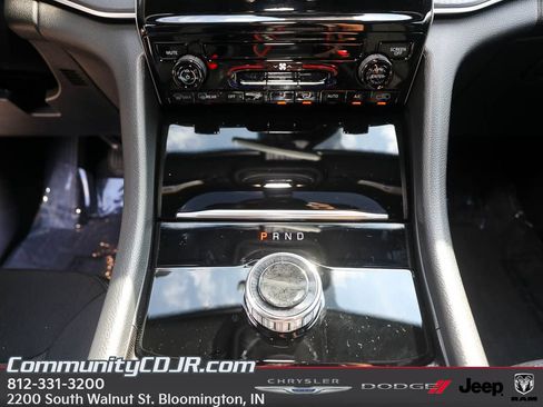 New 2025 Jeep Grand Cherokee Laredo X AWD/4WD image 16