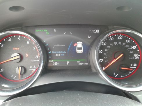 Used 2020 Toyota Camry XSE image 20