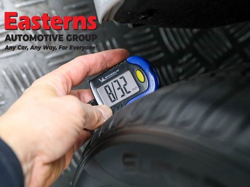 Used 2024 Toyota Camry SE image 27