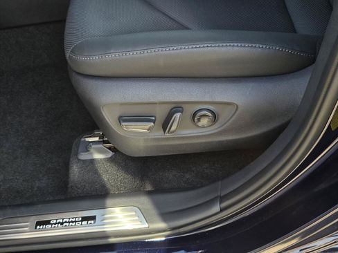 Used 2026 Toyota Grand Highlander FWD image 28